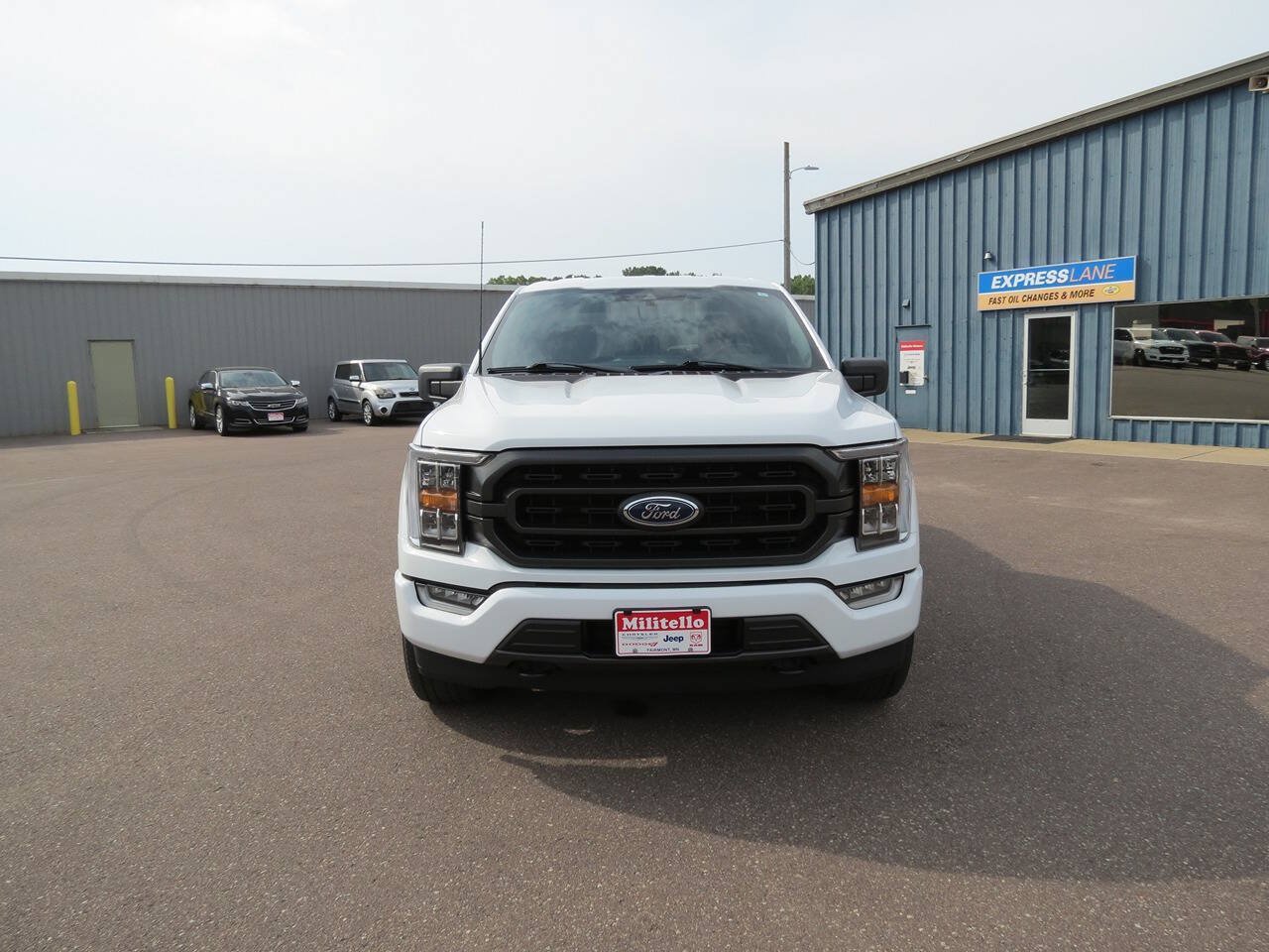 Used 2021 Ford F150 XLT w/ Equipment Group 302A High AWD/4WD image 4