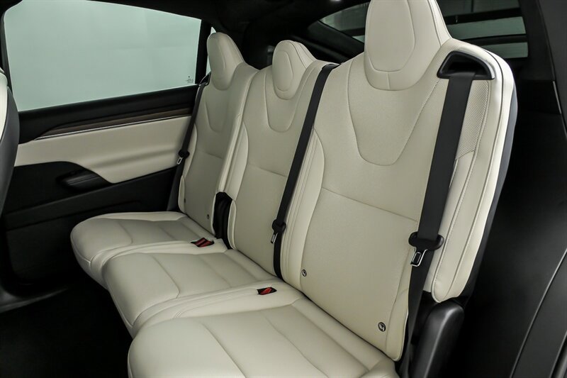 Used 2023 Tesla Model X AWD/4WD image 20