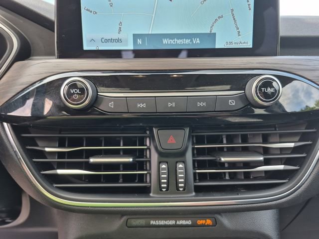 Used 2020 Ford Escape Titanium w/ Titanium Premium Package 2.0 image 22