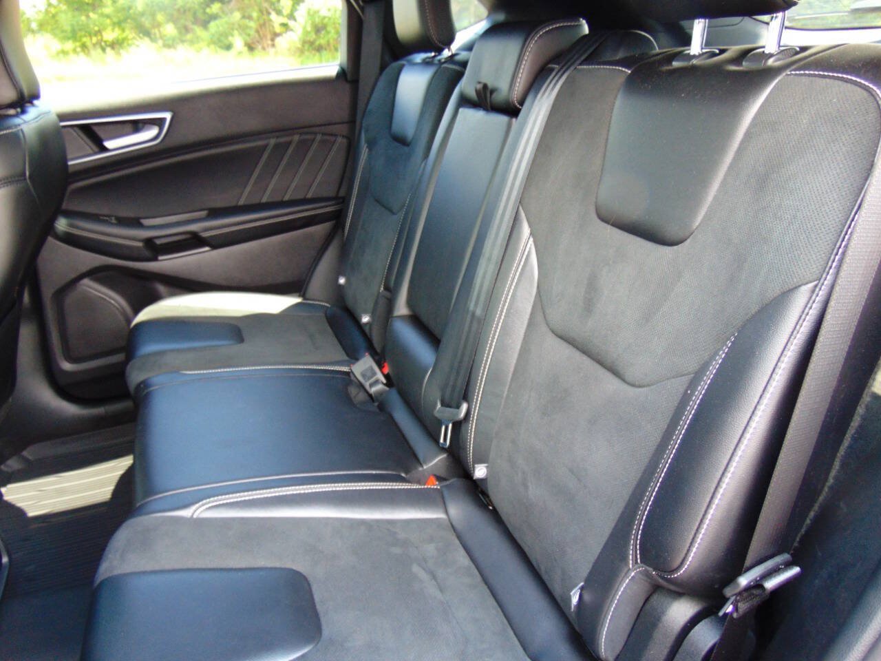 Used 2020 Ford Edge ST w/ Equipment Group 401A AWD/4WD image 9