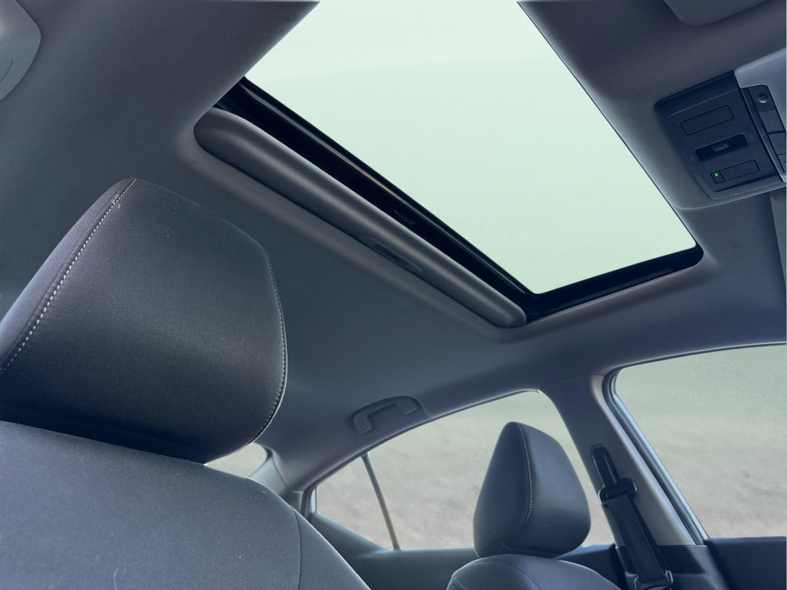 Used 2023 Nissan Altima 2.5 SV w/ SV Premium Package FWD image 16