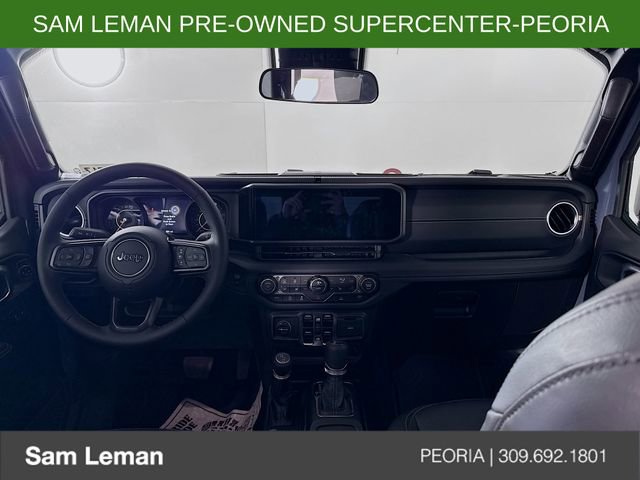 Used 2025 Jeep Gladiator High Tide image 21