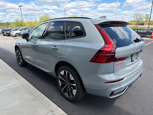 New 2026 Volvo XC60 B5 Plus w/ Climate Package AWD/4WD image 5