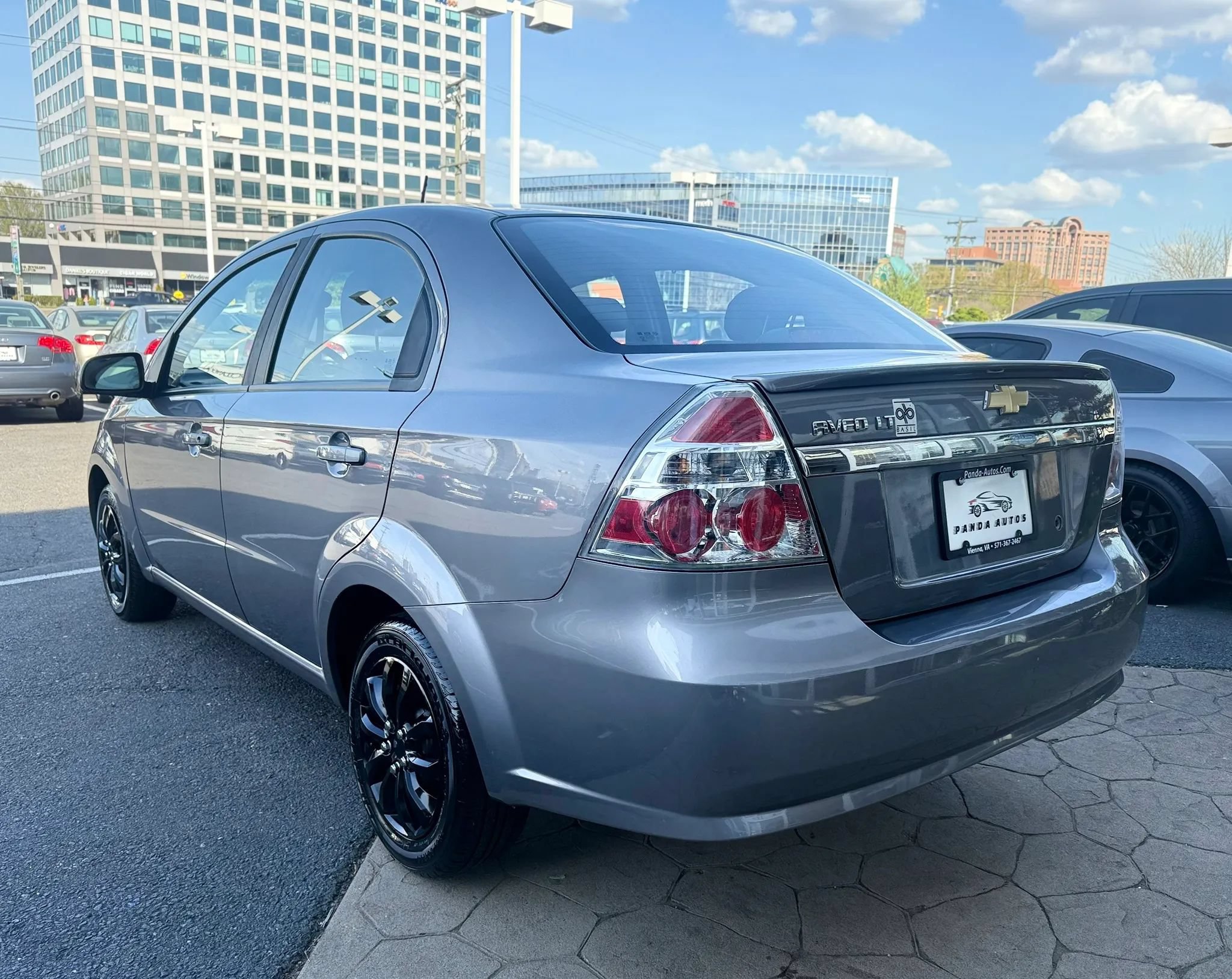 Used 2011 Chevrolet Aveo LT w/ Power and Convenience Package FWD image 5