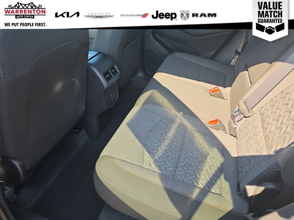 Used 2023 Chevrolet Equinox LT AWD/4WD image 10
