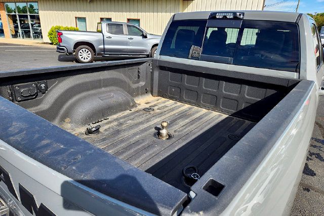 Used 2025 RAM 2500 Laramie AWD/4WD image 32