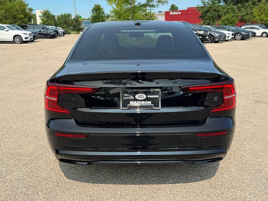 Certified 2024 Volvo S60 B5 Plus w/ Climate Package AWD/4WD image 3