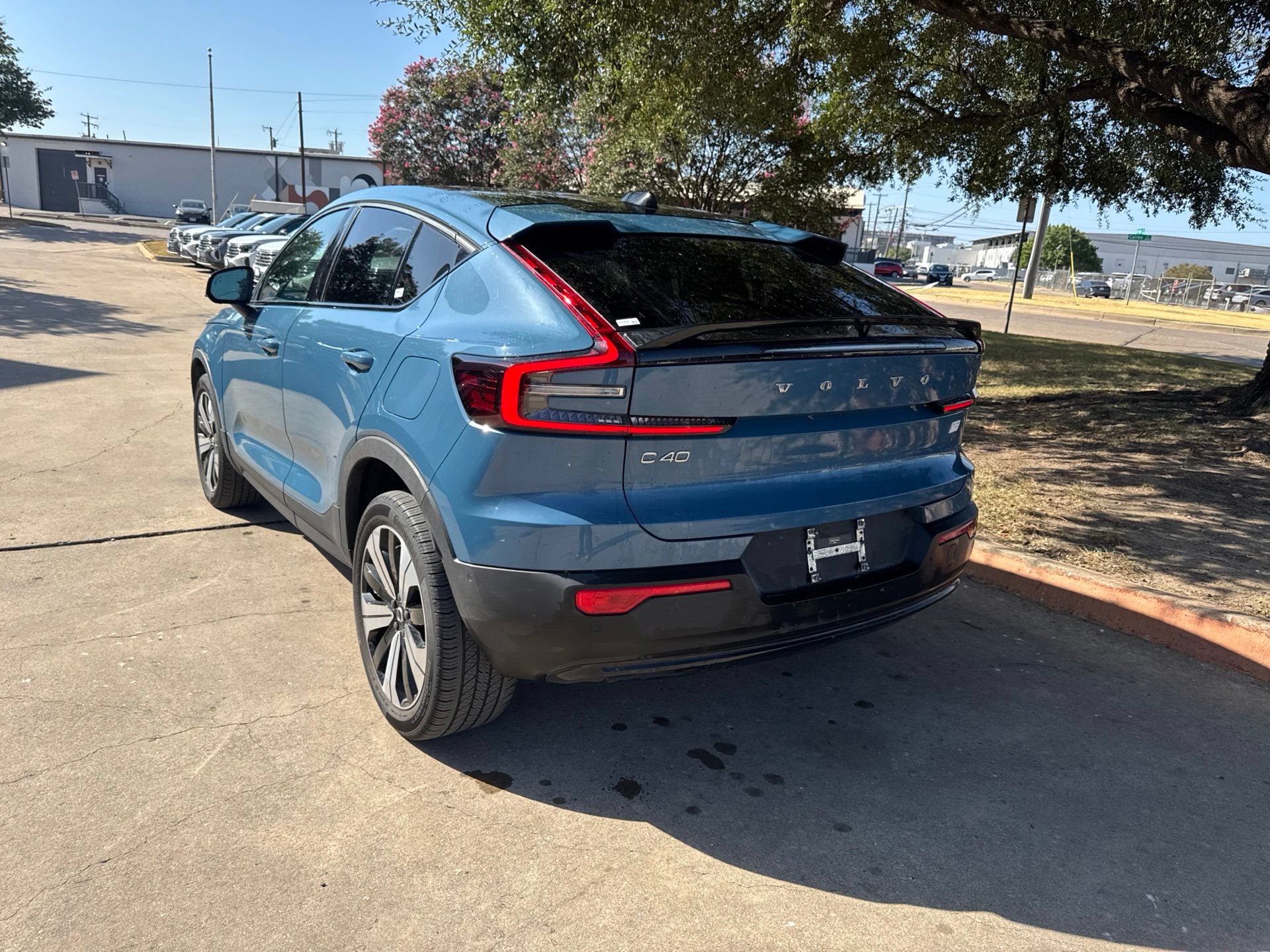 Certified 2023 Volvo C40 P8 Recharge Plus AWD/4WD image 9