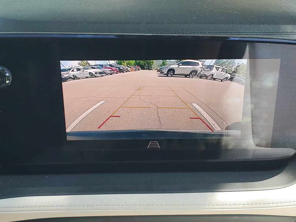 Used 2024 Buick Encore GX Preferred w/ Comfort Package FWD image 17