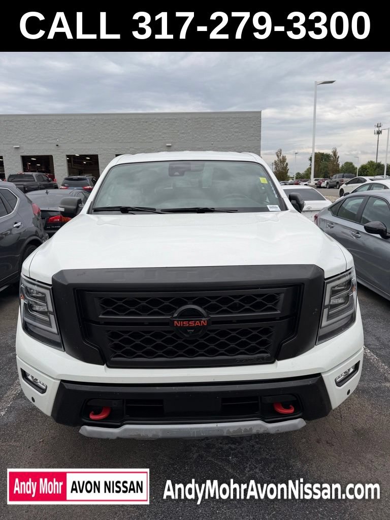 Used 2022 Nissan Titan PRO-4X w/ Pro-4x Convenience Package AWD/4WD image 2