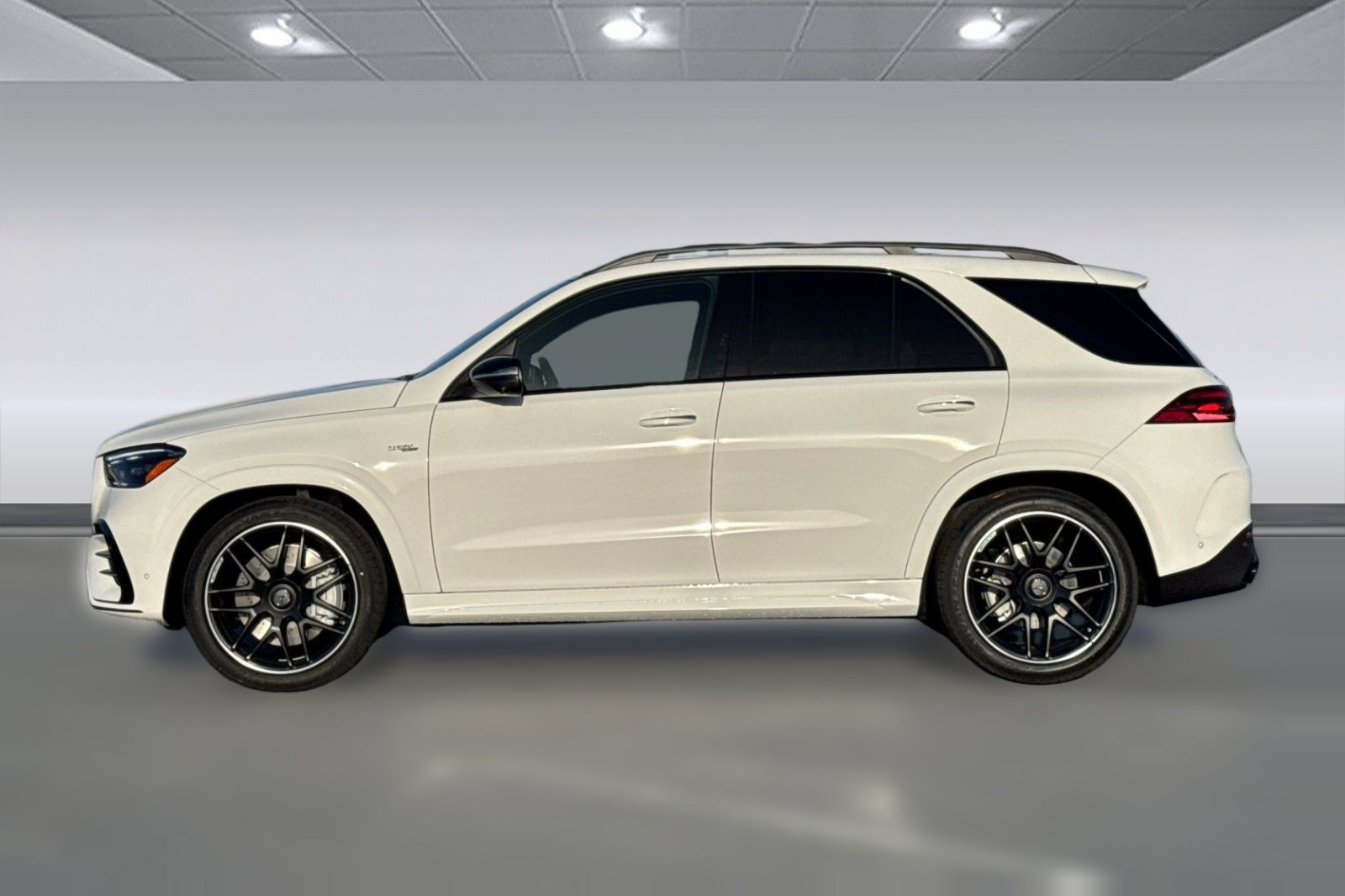 New 2026 Mercedes-Benz GLE 53 AMG 4MATIC image 2