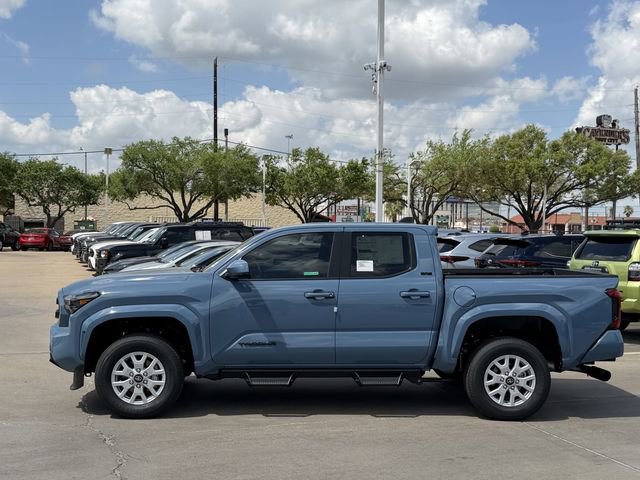 Used 2026 Toyota Tacoma SR5 image 4