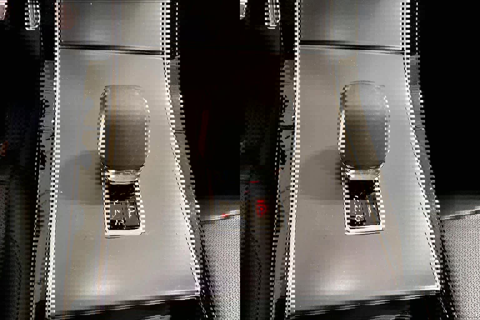 Used 2025 Land Rover Range Rover Velar Dynamic SE image 28