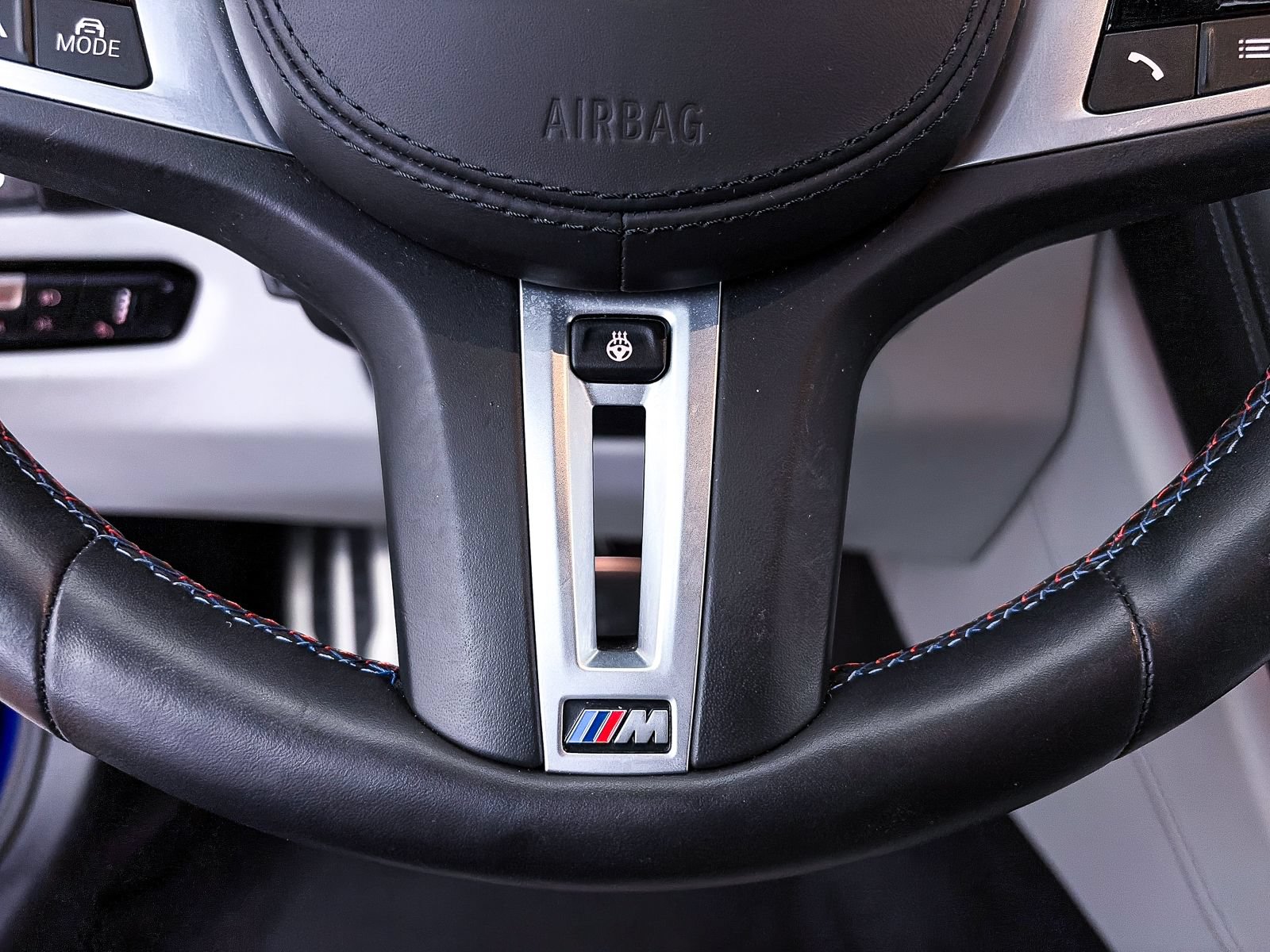 Used 2023 BMW M8 Competition w/ M Carbon Exterior Package AWD/4WD image 31