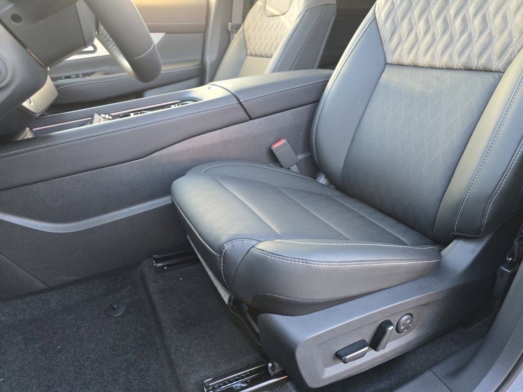 New 2026 Nissan Murano Platinum w/ Technology Package image 15