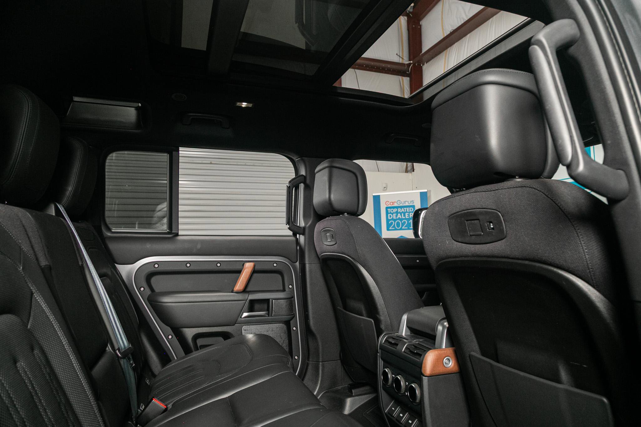 Used 2020 Land Rover Defender 110 X image 26