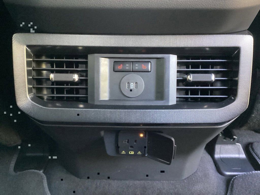 New 2026 Ford F250 Platinum w/ FX4 Off-Road Package image 44