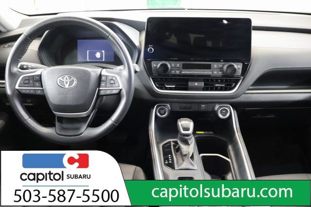 Used 2024 Toyota Grand Highlander XLE image 15