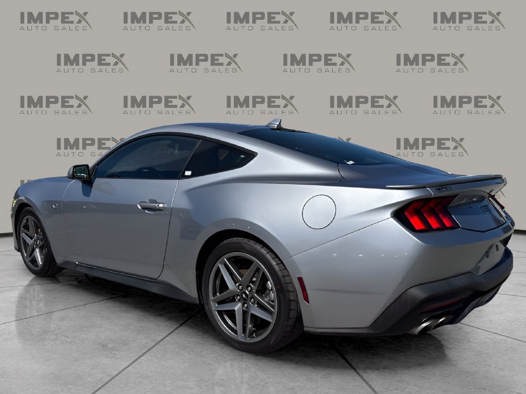 Used 2024 Ford Mustang GT Premium RWD image 3