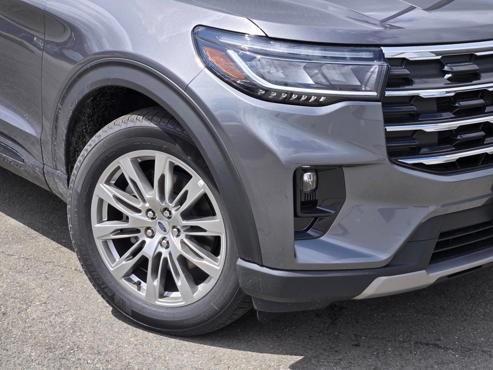 New 2026 Ford Explorer Active w/ Active Comfort Package AWD/4WD image 6