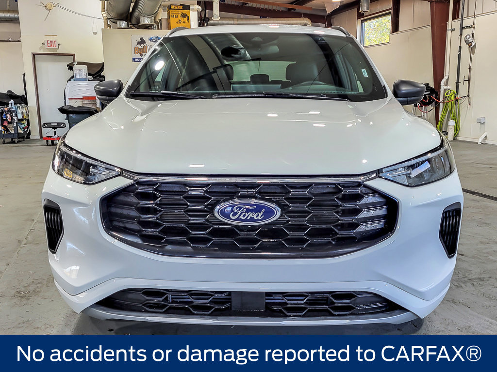 Certified 2024 Ford Escape ST-Line w/ Tech Pack #1 FWD image 2