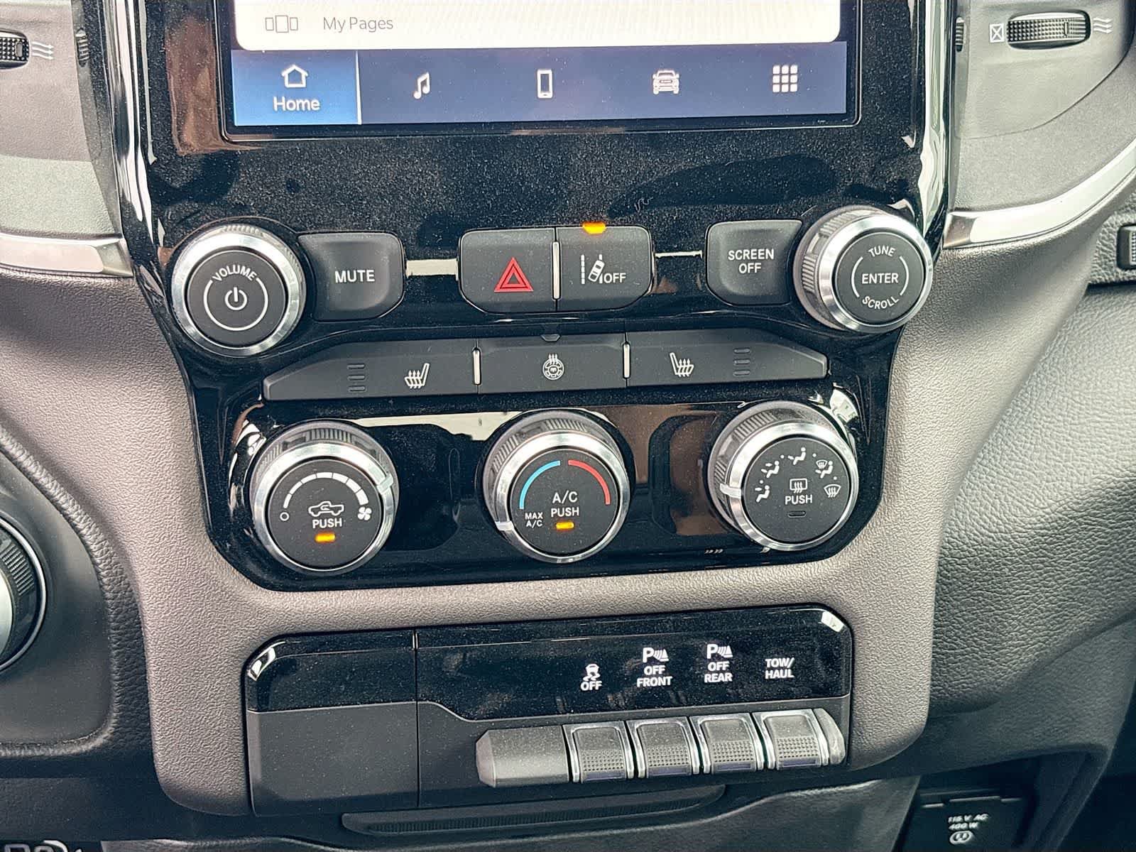 New 2026 RAM 1500 Big Horn AWD/4WD image 15