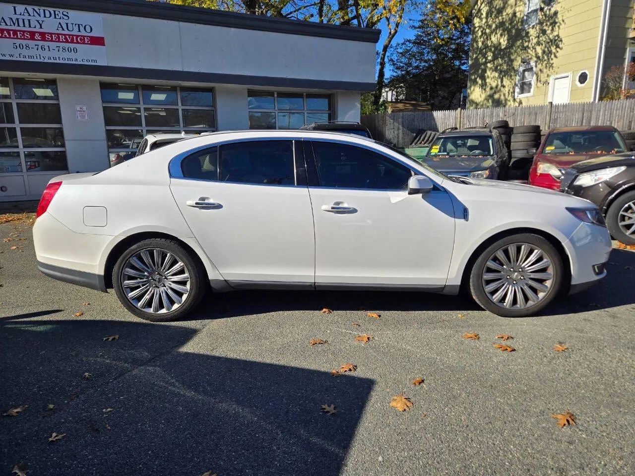 Used 2014 Lincoln MKS AWD w/ Equipment Group 101A image 5