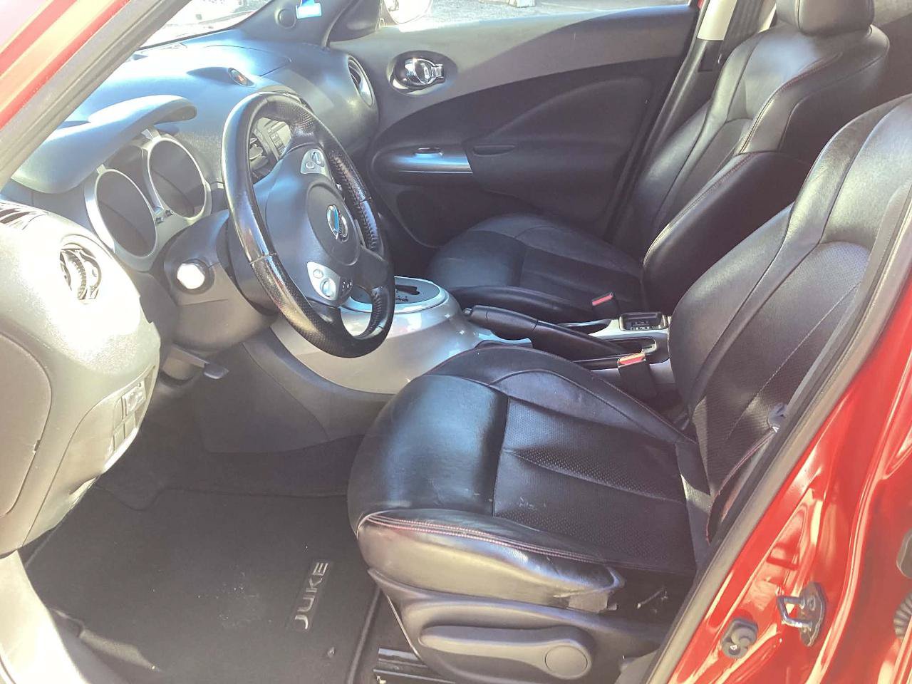 Used 2014 Nissan Juke SL FWD image 9