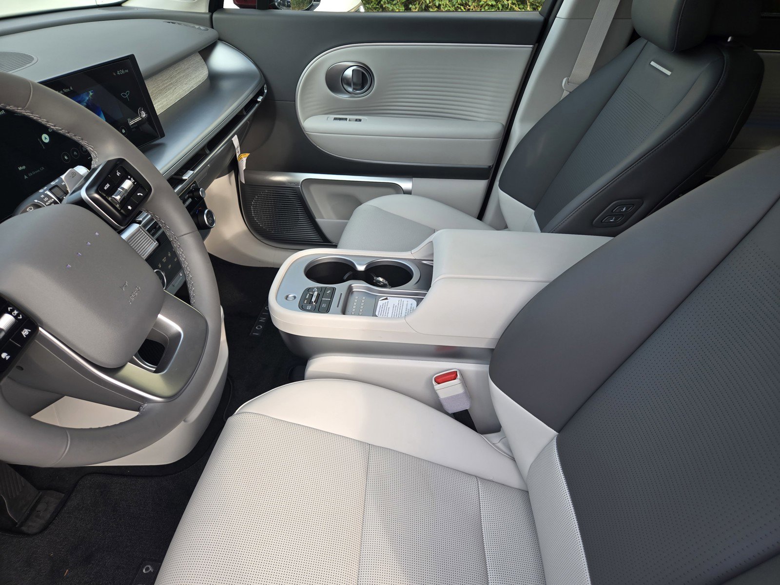 New 2026 Hyundai Ioniq 9 Limited image 19