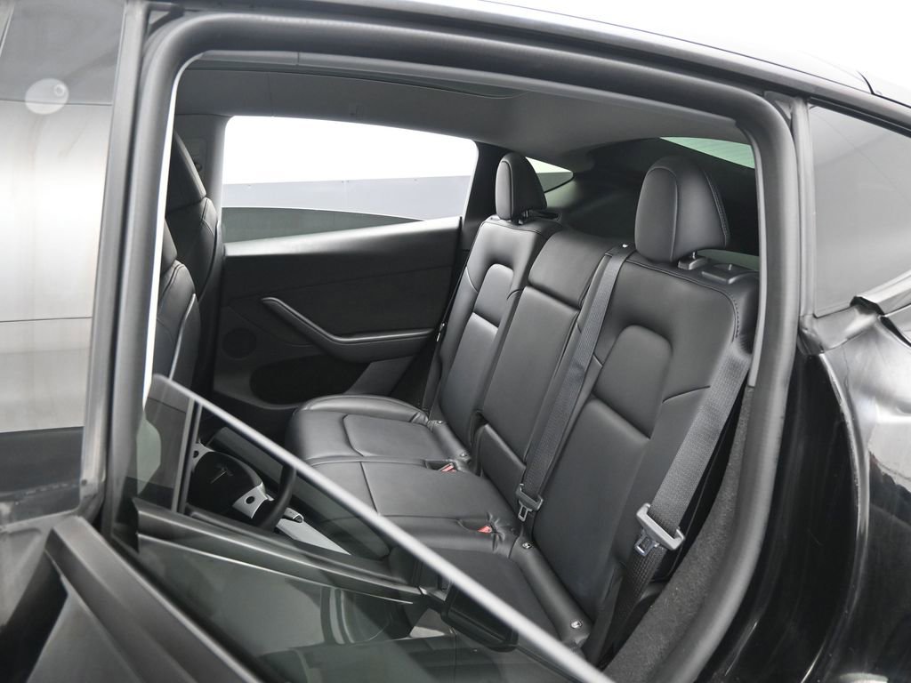 Used 2023 Tesla Model Y Long Range image 14