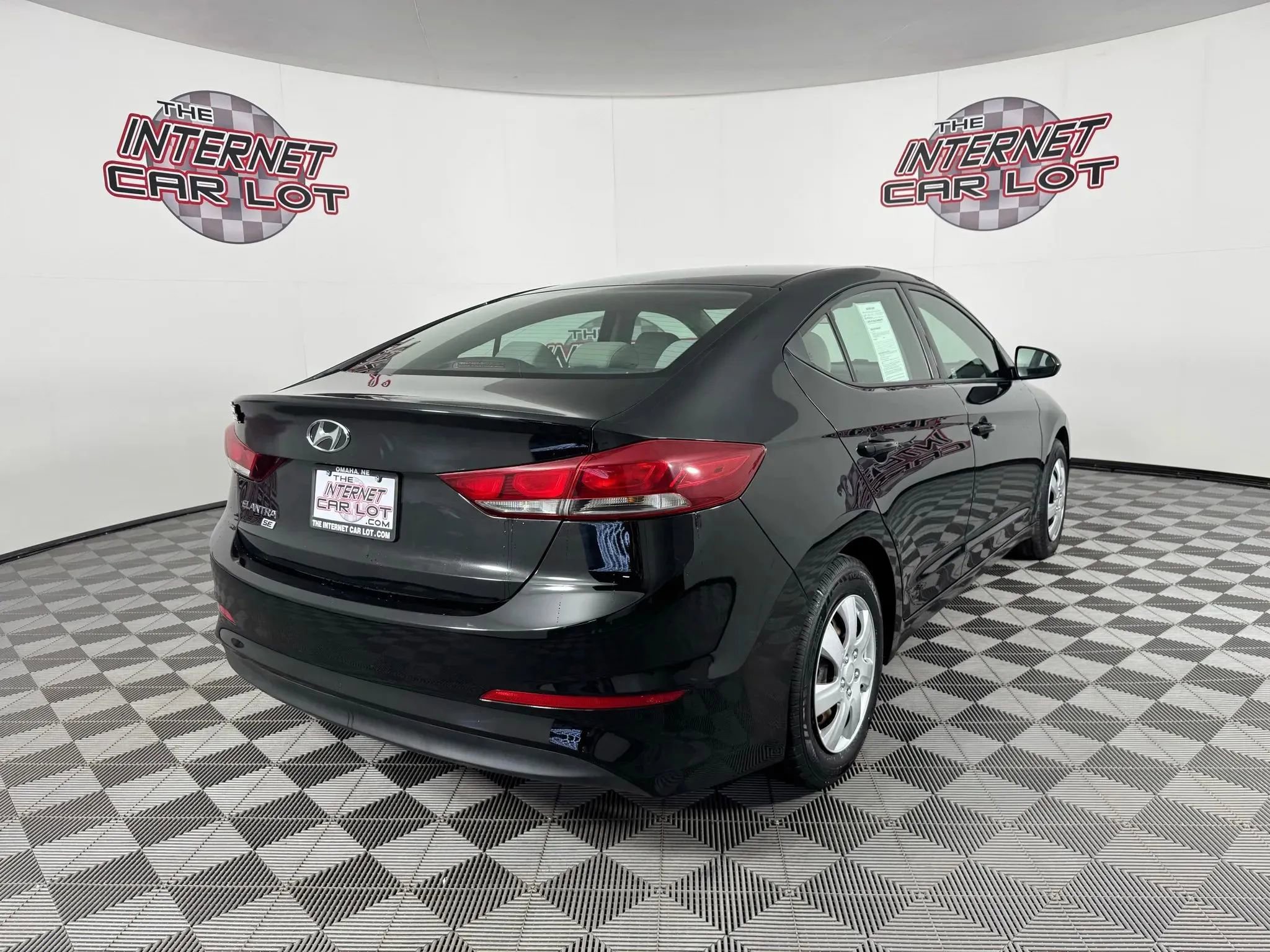 Used 2018 Hyundai Elantra SE w/ Cargo Package FWD image 7