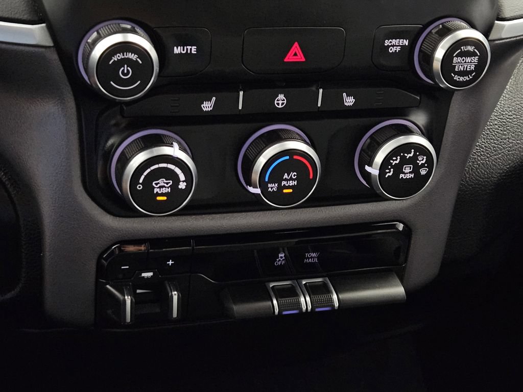 Used 2023 RAM 1500 Big Horn AWD/4WD image 14
