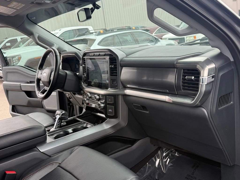 Used 2023 Ford F150 Lariat w/ Trailer Tow Package image 19