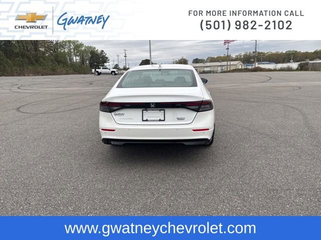 Used 2023 Honda Accord Touring image 6