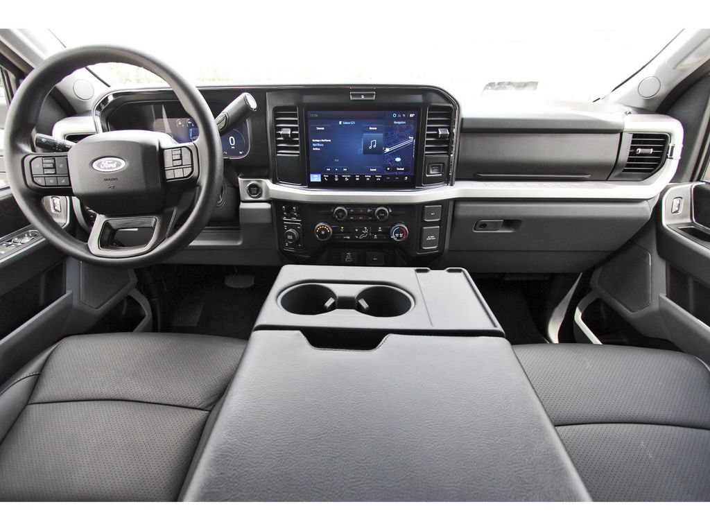 Used 2026 Ford F250 XLT w/ XLT Premium Package AWD/4WD image 11