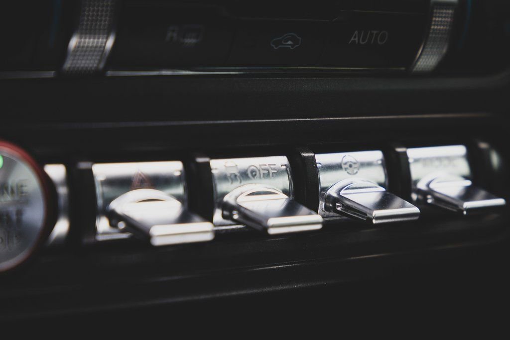 Used 2018 Ford Mustang GT Premium image 20