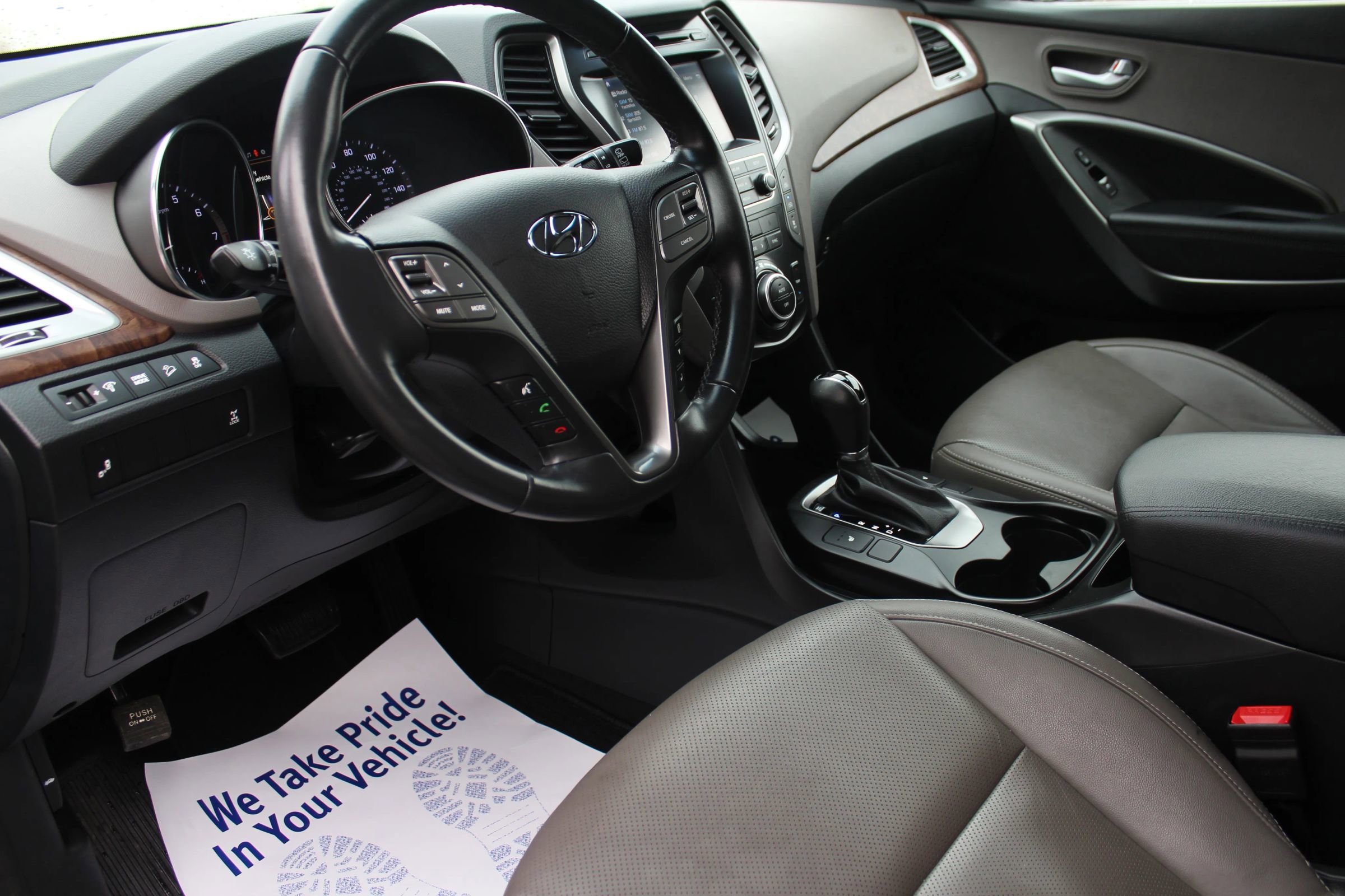 Used 2017 Hyundai Santa Fe SE w/ SE Premium Package 02 image 11