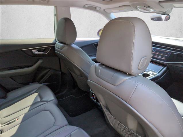 Used 2019 Audi Q8 Premium Plus w/ Premium Plus AWD/4WD image 22