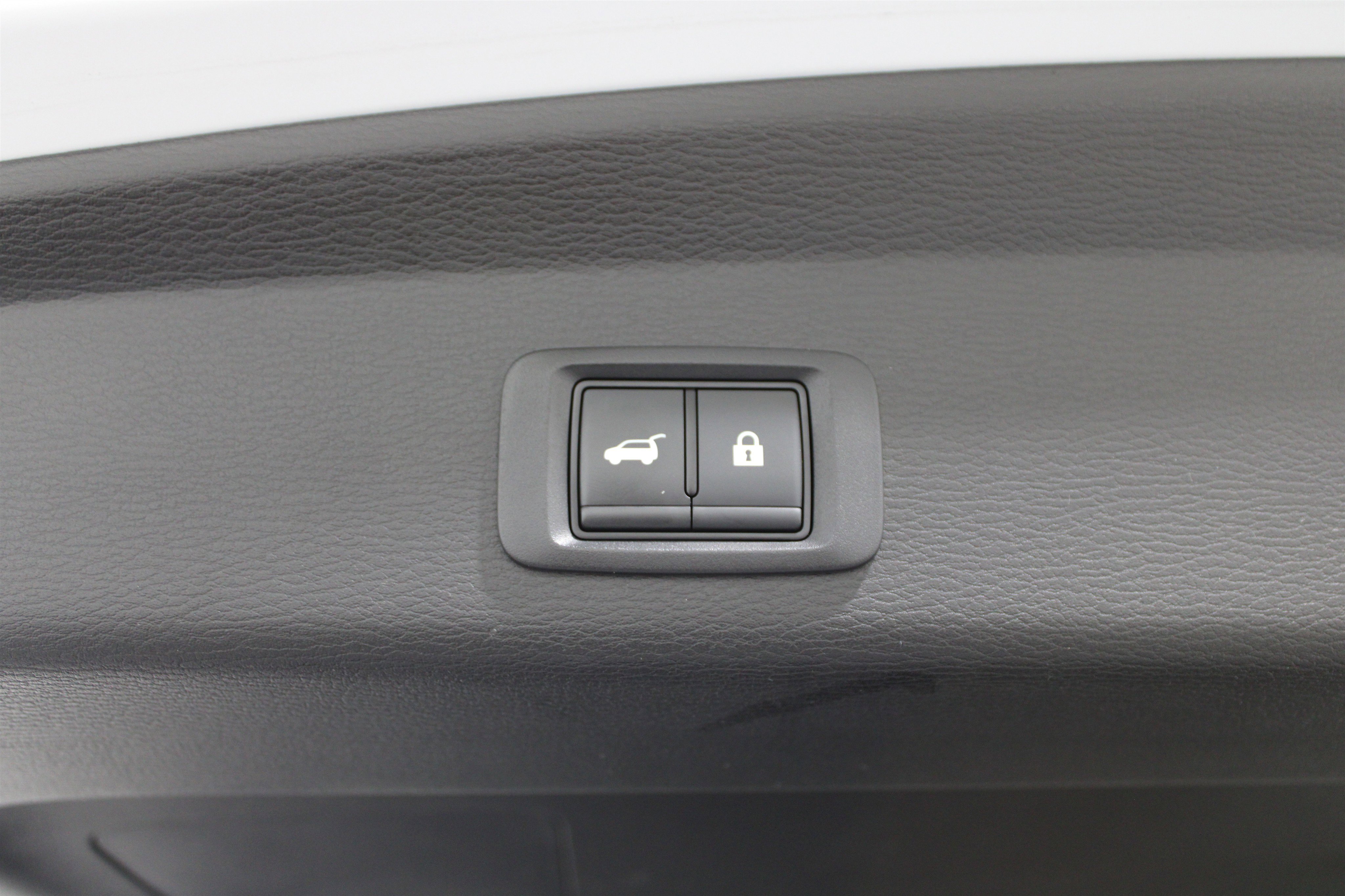 Used 2024 Mitsubishi Outlander SEL image 32