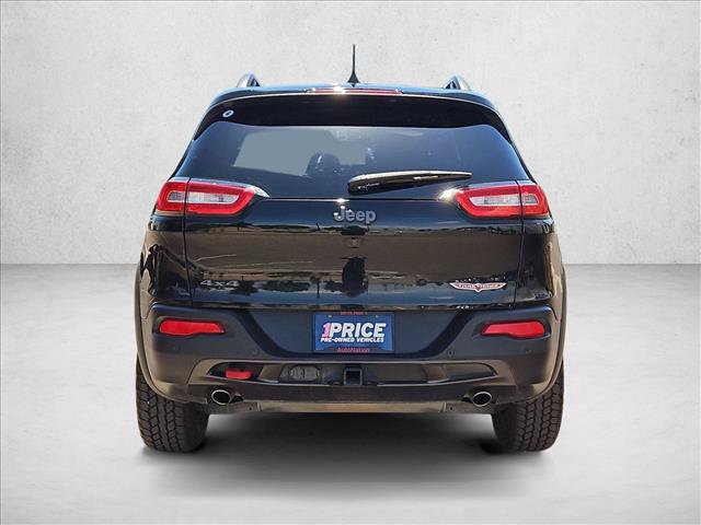Used 2017 Jeep Cherokee Trailhawk AWD/4WD image 7