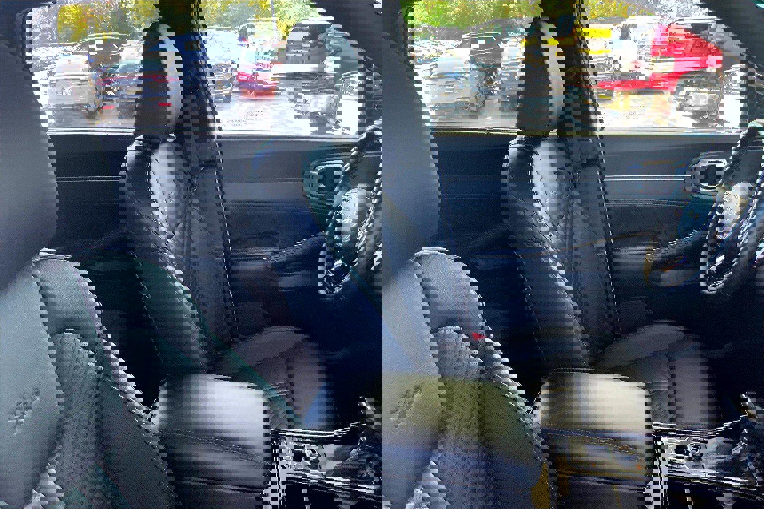 Used 2024 Kia Sorento SX Prestige image 9