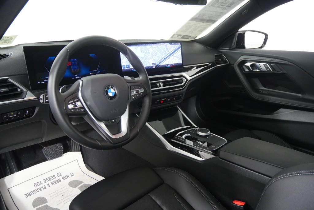 Used 2023 BMW 230i Coupe w/ Premium Package RWD image 14