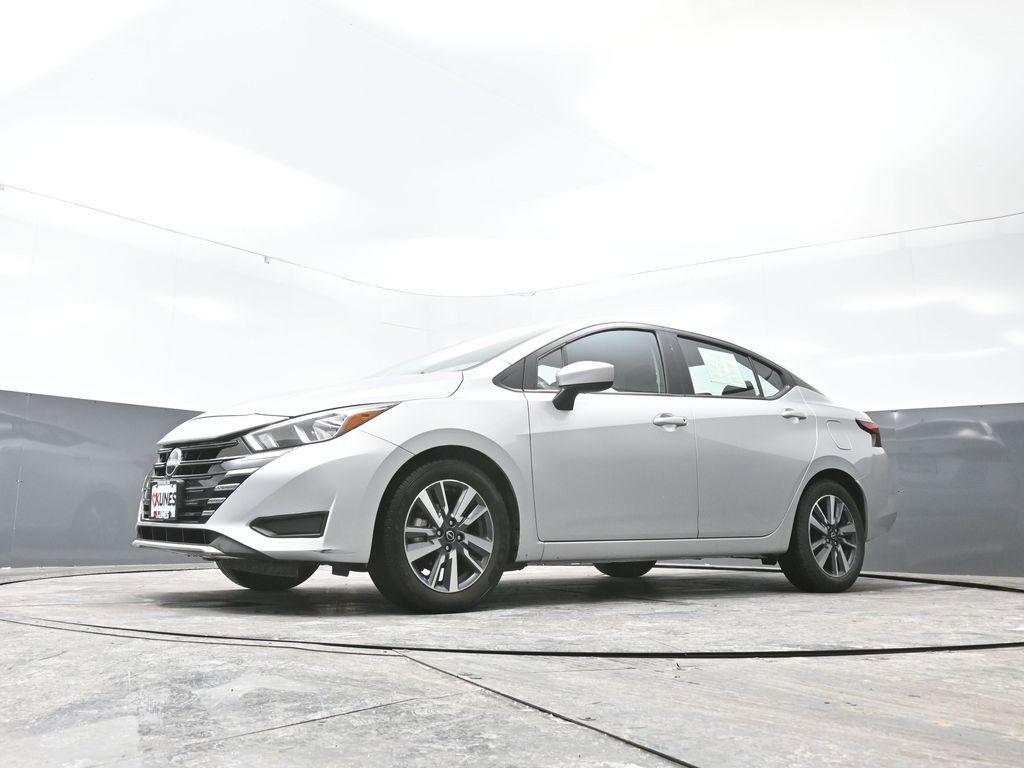 Used 2023 Nissan Versa SV image 50
