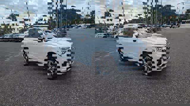 Used 2023 Audi Q3 2.0T Premium image 2