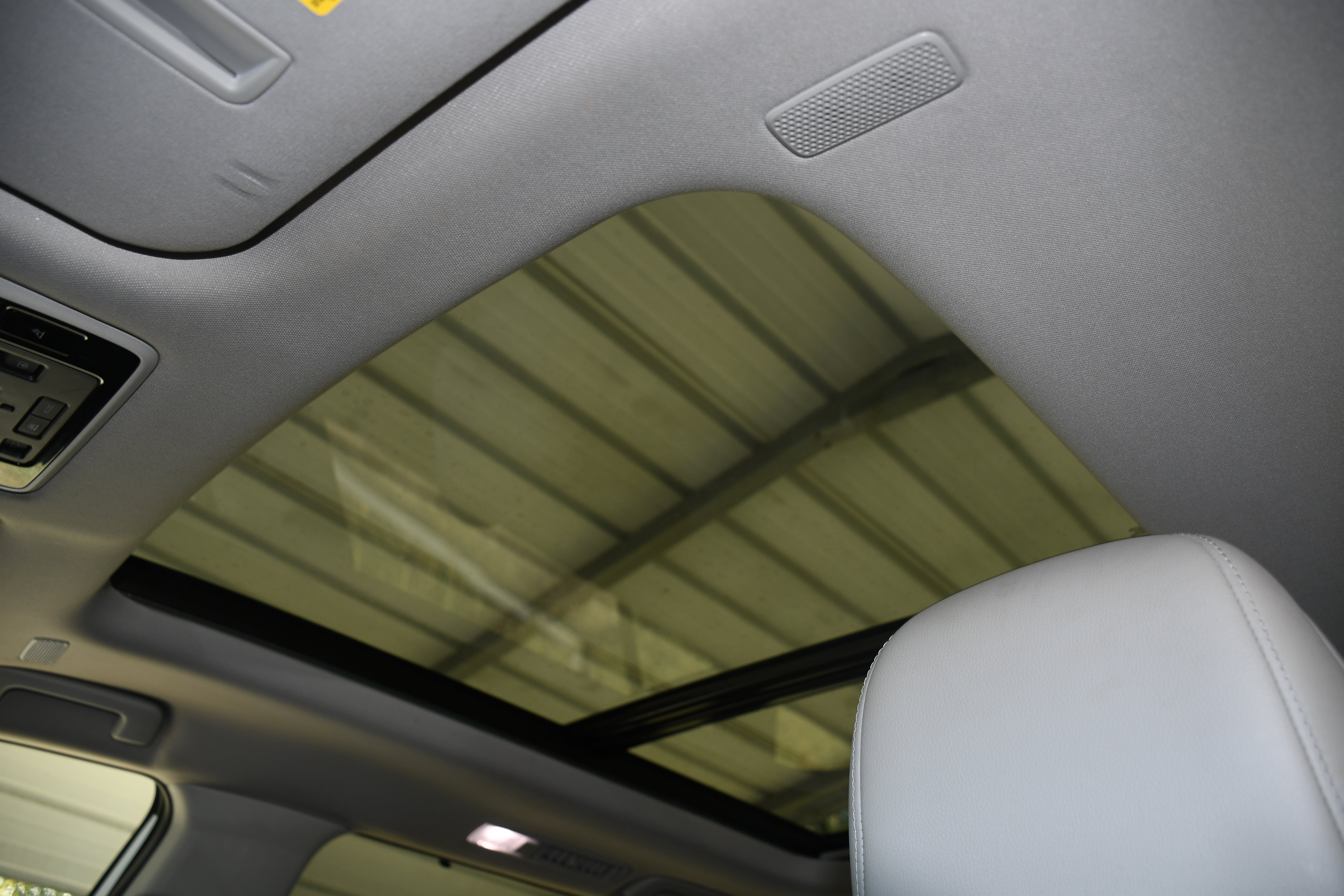 Used 2024 Toyota Grand Highlander Limited image 7