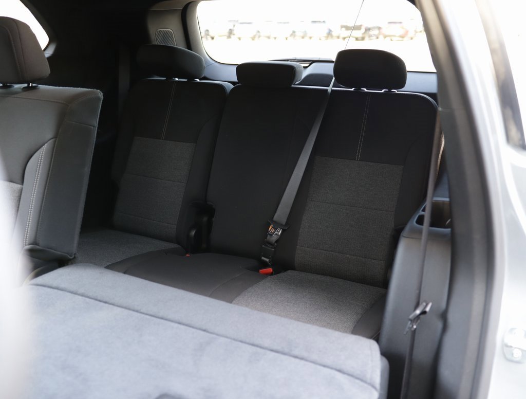 Used 2025 GMC Acadia Elevation image 30