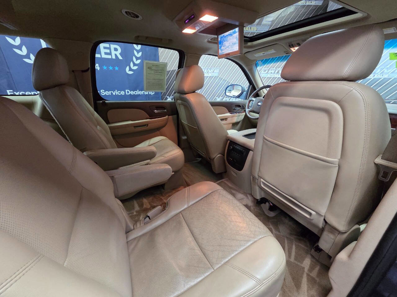 Used 2011 Chevrolet Suburban LTZ image 28