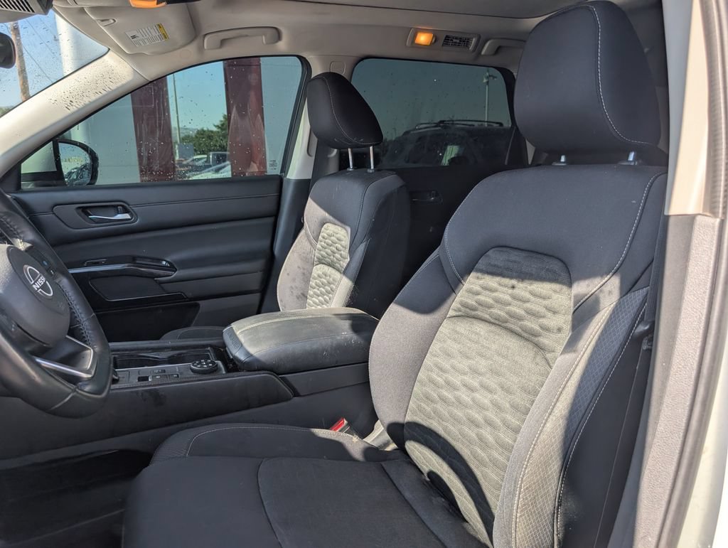 Used 2022 Nissan Pathfinder SV w/ SV Premium Package AWD/4WD image 7