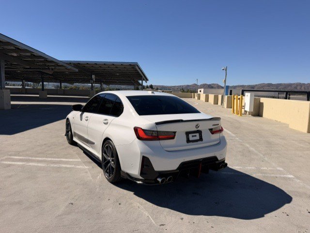 Used 2024 BMW M340i w/ Premium Package RWD image 4