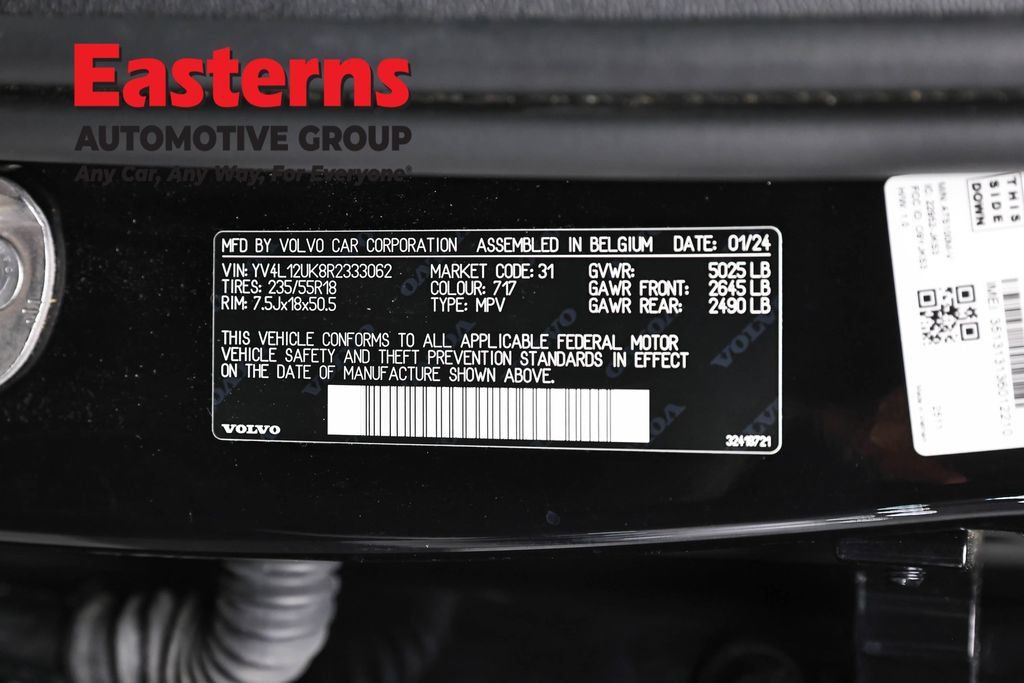 Used 2024 Volvo XC40 B5 Core AWD/4WD image 35
